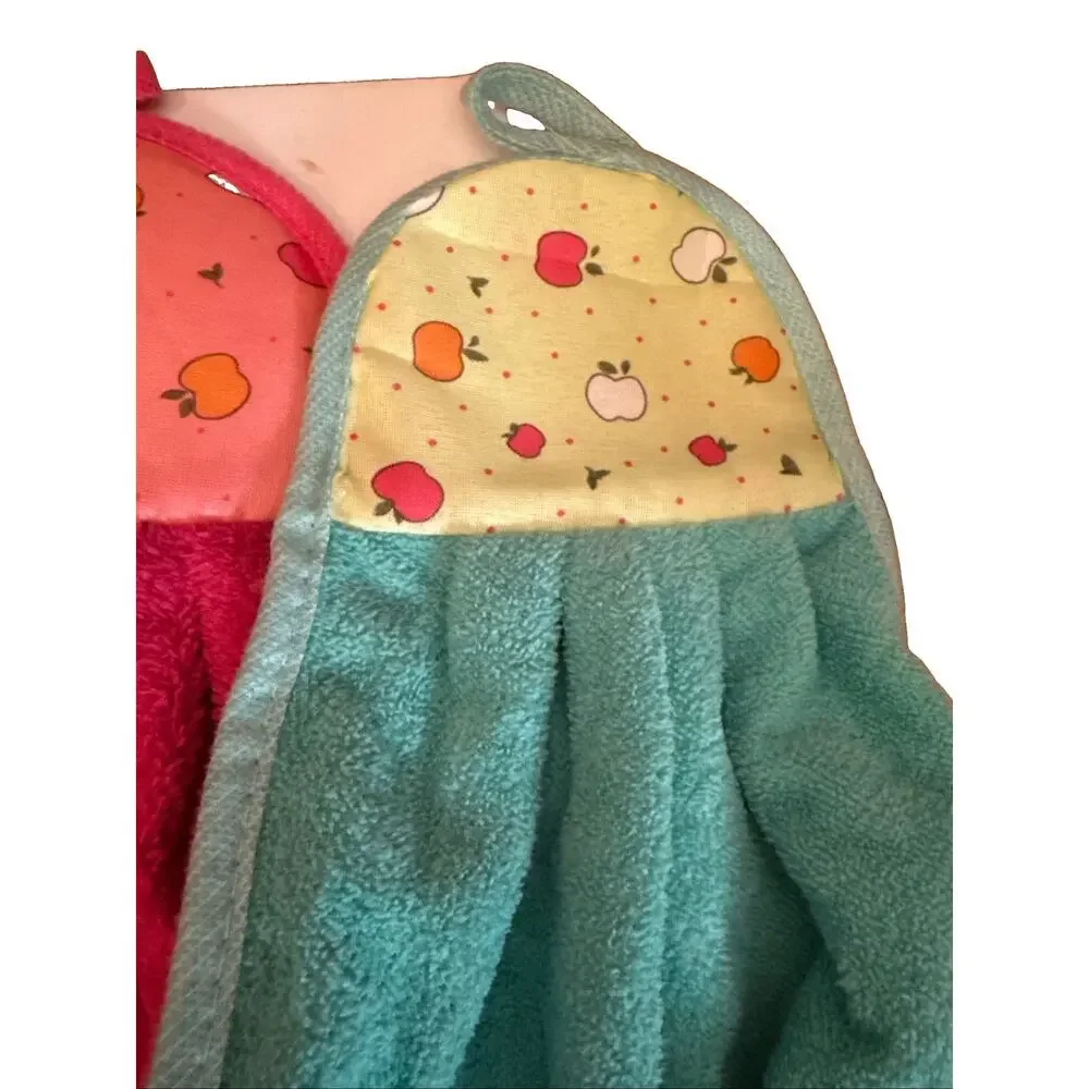 NWT Set Of Three Coral Fleece Reversible Hand Towels With Hanger
